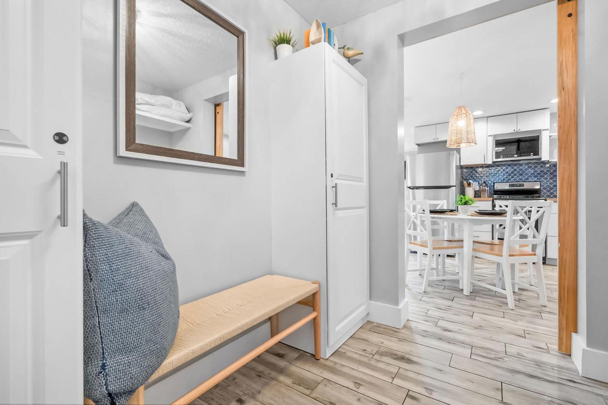 Coral Cottage, Stylish Studio Suite On Canal, Walkable To Beach, Private Parking سانت أوغيستين المظهر الخارجي الصورة